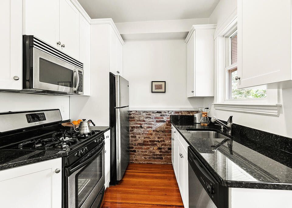 1st image of 46 Elmwood St #2
