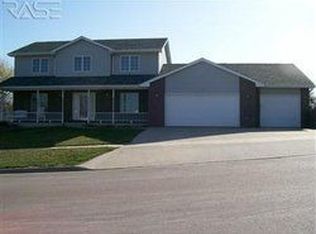 1102 Orleans Ave, Dell Rapids, SD 57022