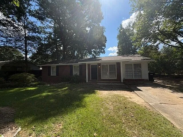 8116 Trafalgar Way — Photo 1