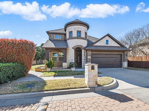 3rd image of 601 Crestridge Cir