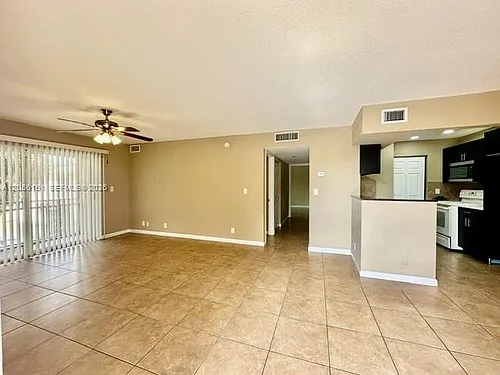2830 NW 55th Ave #2C Photo 1 2830 NW 55th Ave #2C Photo 1