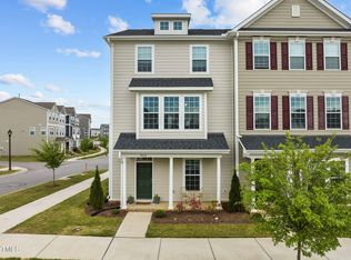 4816 Crescent Square St, Raleigh, NC 27616