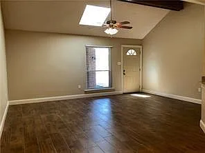 908 Asheville Dr — Photo 2