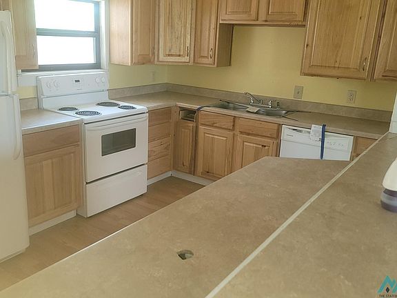 2nd image of 301 Locust St