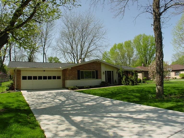 1st image of 2971 Stauffer Dr