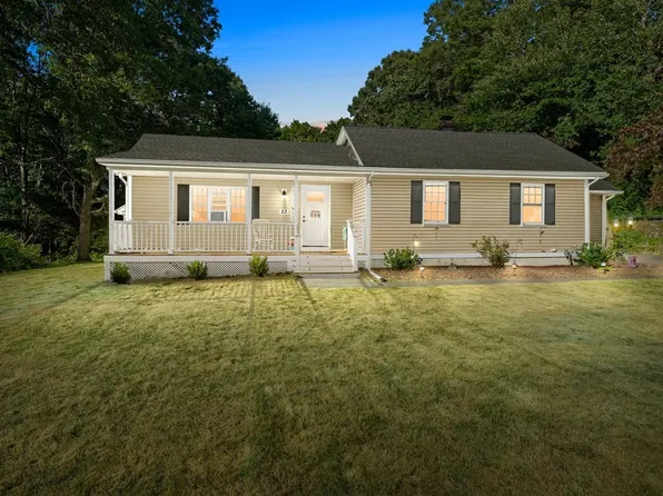23 Oak Ave, Taunton, MA 02780