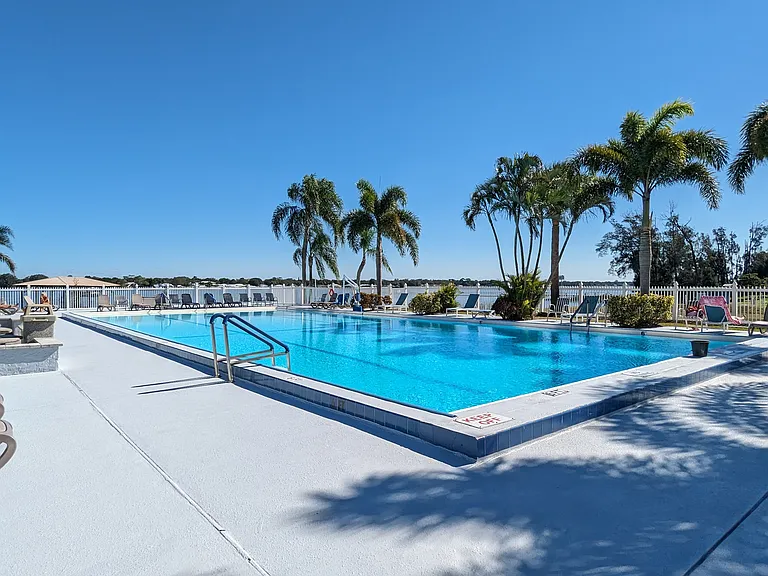 29 Beachfront Ln — Photo 10