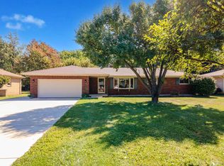 764 Ruff Dr, Monroe, MI 48162