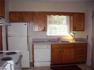 2nd image of 2201 Vanstory St