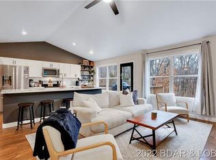 61 Highline Rd, Lake Ozark, MO 65049