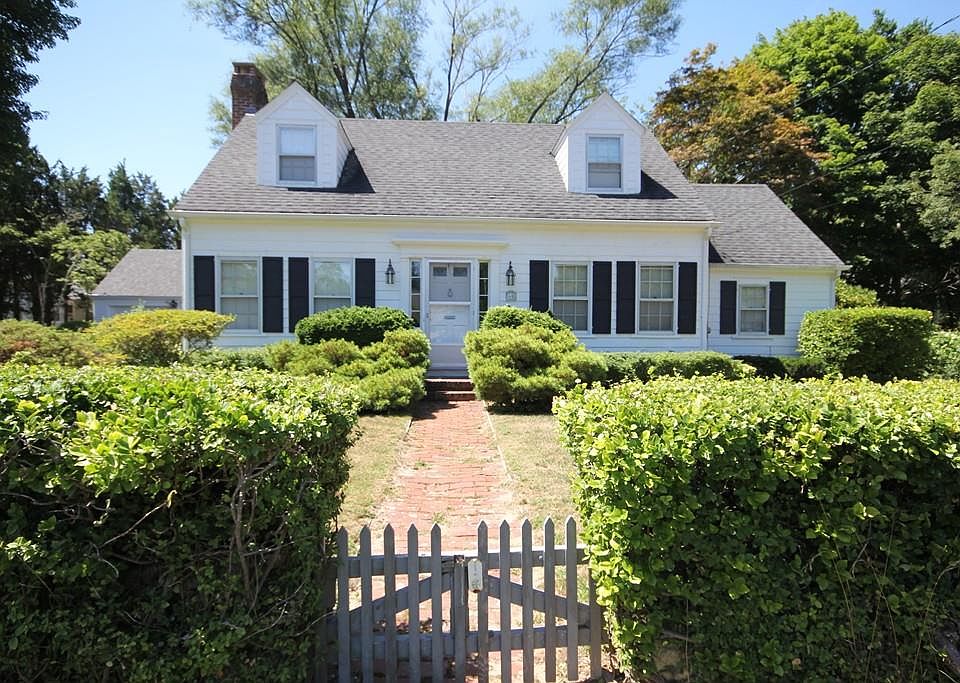40 Rockland St, Dartmouth, MA 02748 Zillow