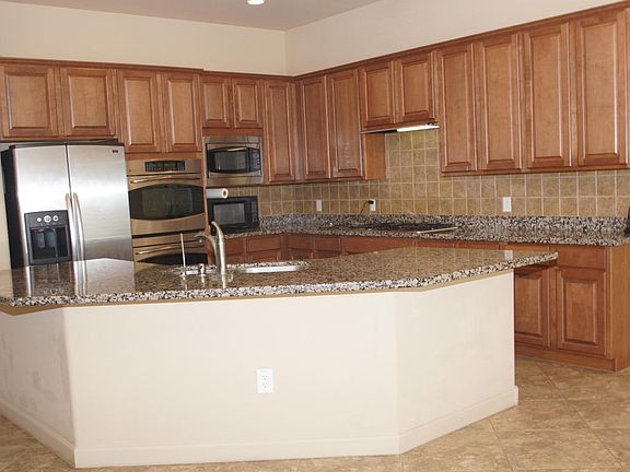 4th image of 3135 E Bartlett Pl