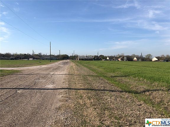 3rd image of 505 Dixie Dr