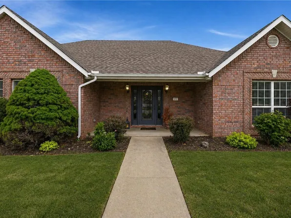 552 N Brices Cross Dr, Fayetteville, AR 72704