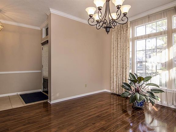 4th image of 14638 Saint Cloud Dr