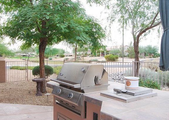 Back Patio w/Built in BBQ