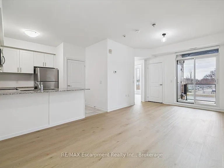 2393 Bronte Rd #205 — Photo 4