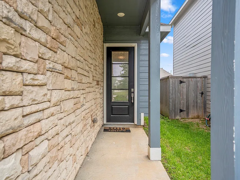 613 Royal Arch Dr — Photo 4