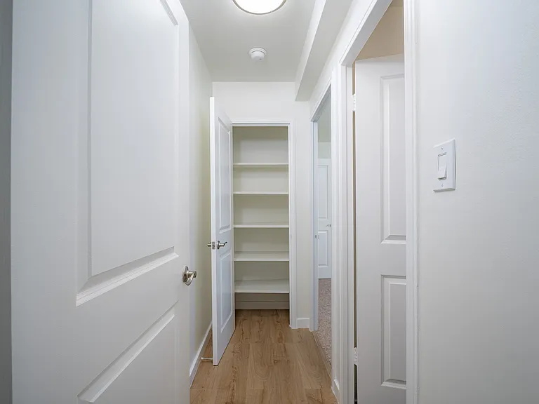 DeSabla #1102 hallway