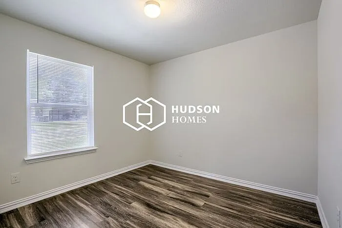 3509 Pickett St — Photo 7