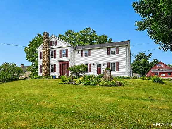3rd image of 352 Shenipsit Lake Road