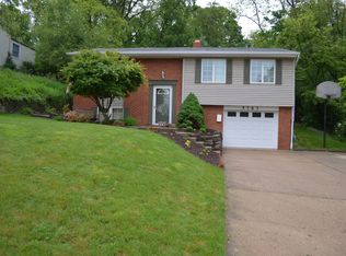 5763 Wilson Dr, Bethel Park, PA 15102