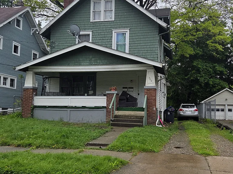 360 Beechwood Dr #1 — Photo 2