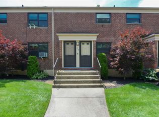 73-94 Springfield Blvd #74A1, Oakland Gardens, NY 11364