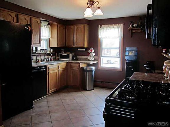2nd image of 154 Fairvale Dr