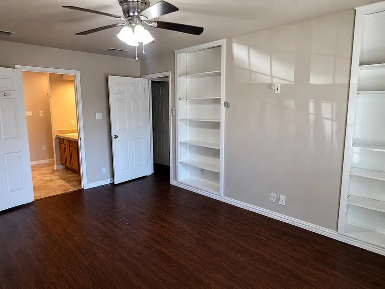 1701 Brokenshoe Dr — Photo 8