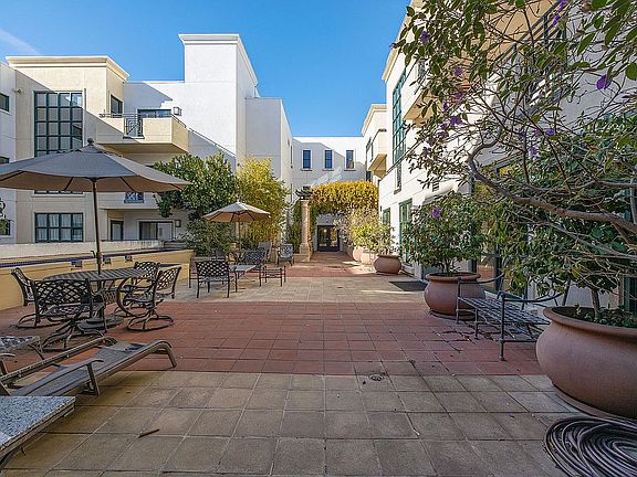 3rd image of 225 9th Ave APT 311