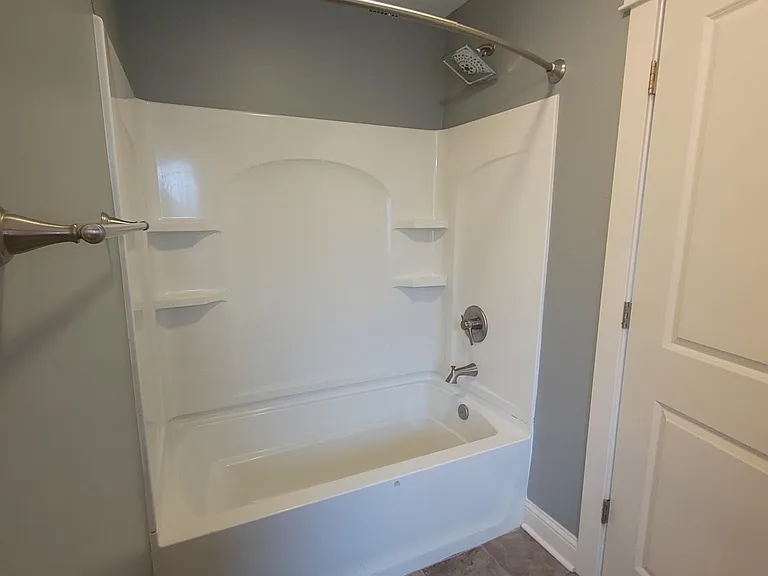 3123 Broadway St — Photo 48