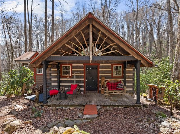 165 Pine Moss Trl, Hot Springs, NC 28743