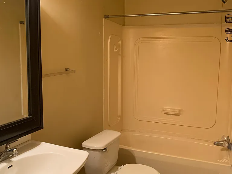Stonewood Dr — Photo 8