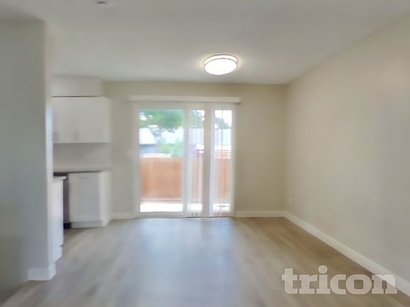 4th image of 505 E 40th St