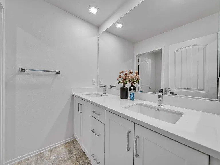 1705 Park Place Ln — Photo 22