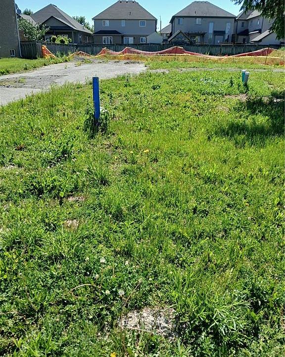 1st image of 28 2nd Rd W