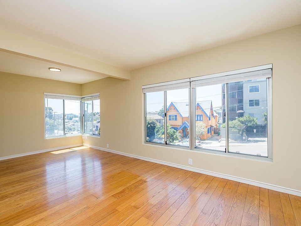 1st image of 230 Orange St #1