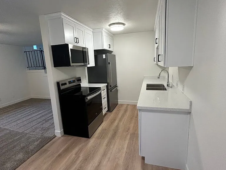 Allred 4 Plex — Photo 4