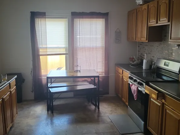 9 Isabella St #1, Worcester, MA 01603