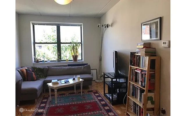 Rented by Douglas Elliman | media 37