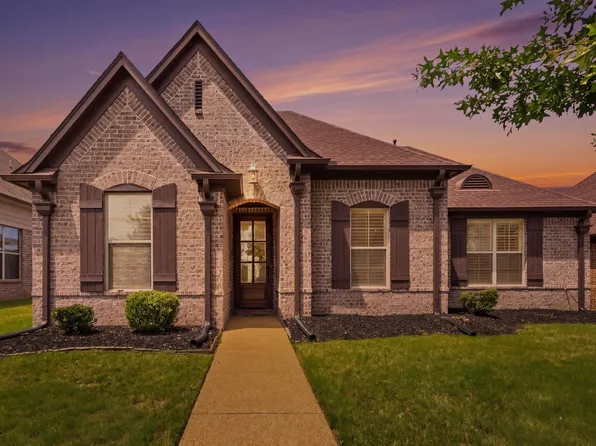 50 Arabella Cir, Oakland, TN 38060