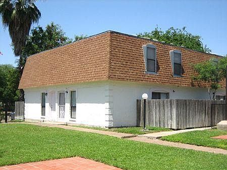 2nd image of 1800 E Stewart St #122