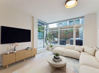1320 Chesterfield Ave #306, North Vancouver, BC V7M 0A6