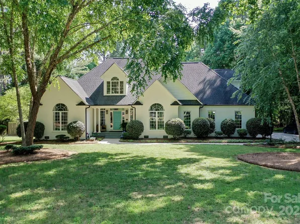 4022 Antioch Church Rd, Matthews, NC 28104