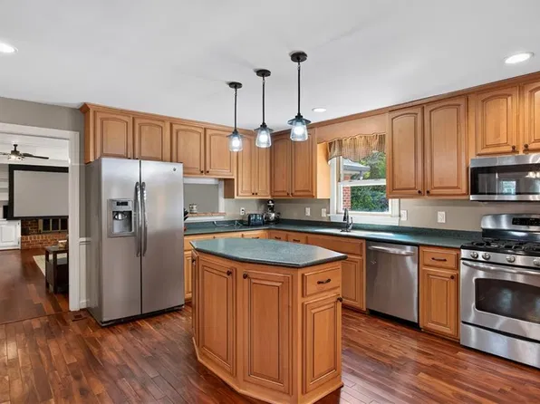 4613 Dorchester Ln, Virginia Beach, VA 23464