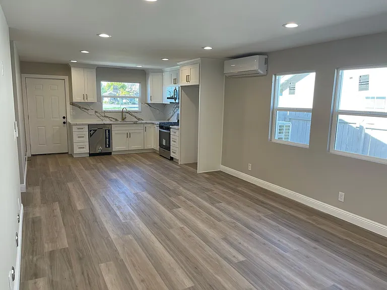 263 Olive St — Photo 22