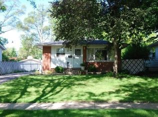 244 N Idlewild Ave, Mundelein, IL 60060