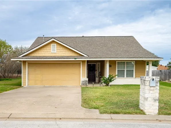 904 Crested Point Dr, College Station, TX 77845