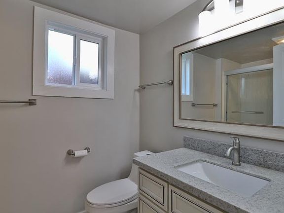 5th image of 1258 Naglee Ave